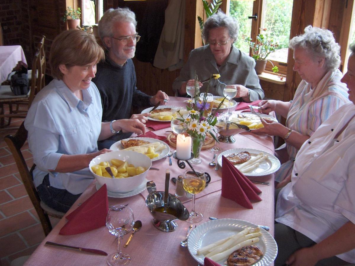 Heuhof-Breitau Gaestezimmer Sontra Bagian luar foto